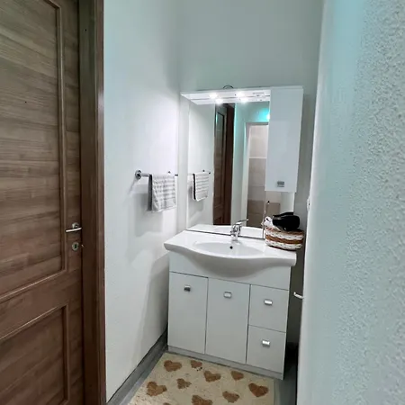 Santa Giulia Seascape & Garden Rooms Crocetta  Exterior photo