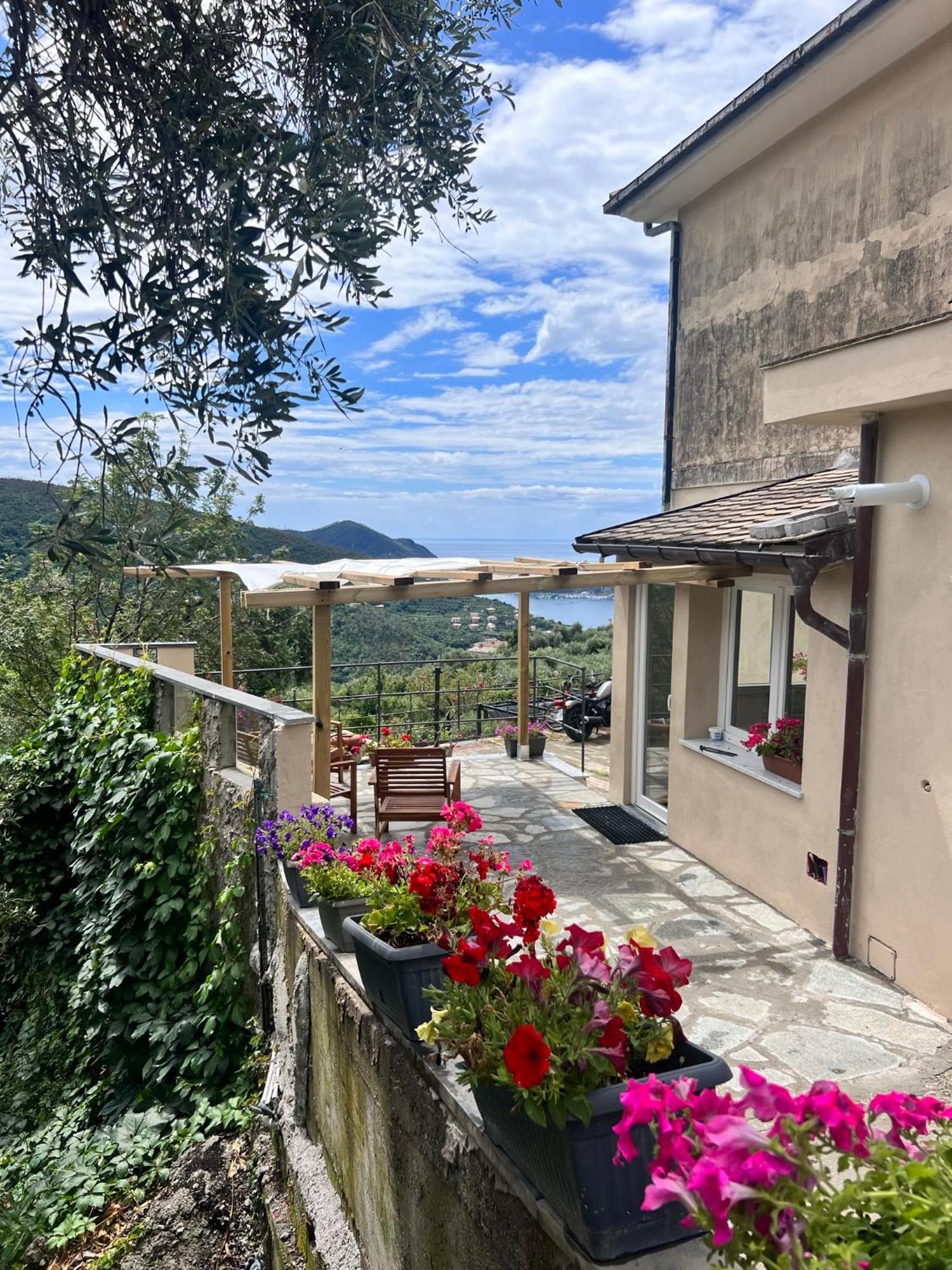 Santa Giulia Seascape & Garden Casa di campagna *