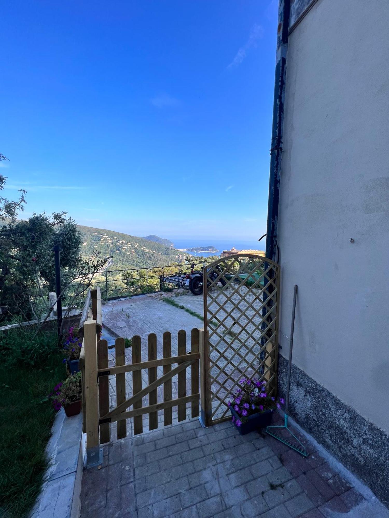 Santa Giulia Seascape & Garden Casa di campagna